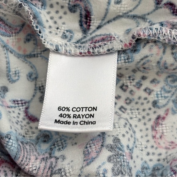 Evereve Lori Floral Pintuck Popover Blouse Medium - Picture 8 of 9